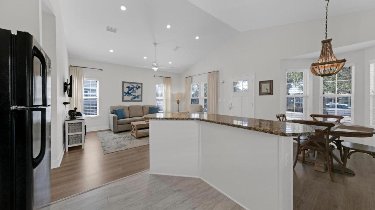 Pelican House - Newly Remodeled, Professionally Decorated, Only About 1 Mile To Seaside! Santa Rosa Beach Esterno foto